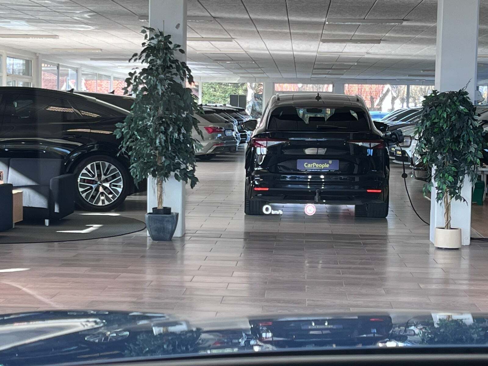 Audi SQ6 e-tron quattro Van