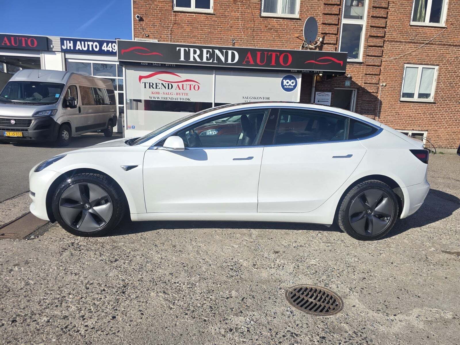 Tesla Model 3 Standard Range+ RWD