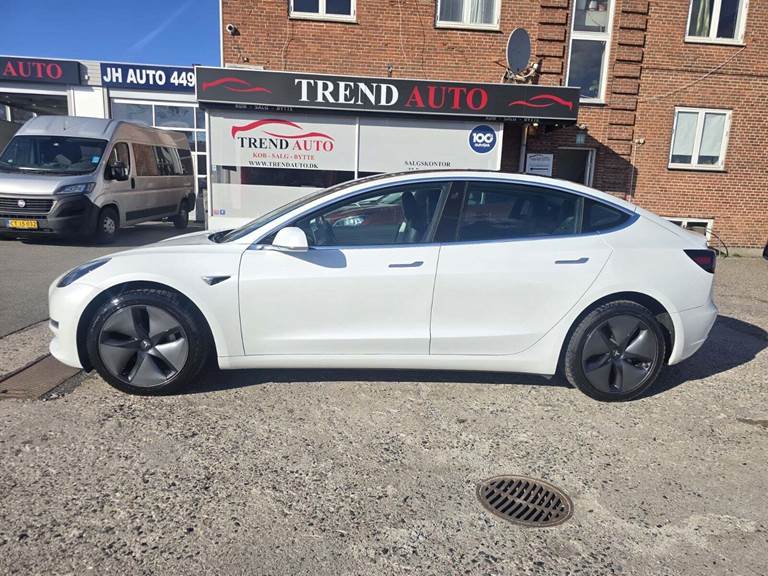 Tesla Model 3 Standard Range+ RWD