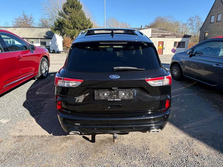 Ford Kuga 2,5 PHEV Vignale CVT