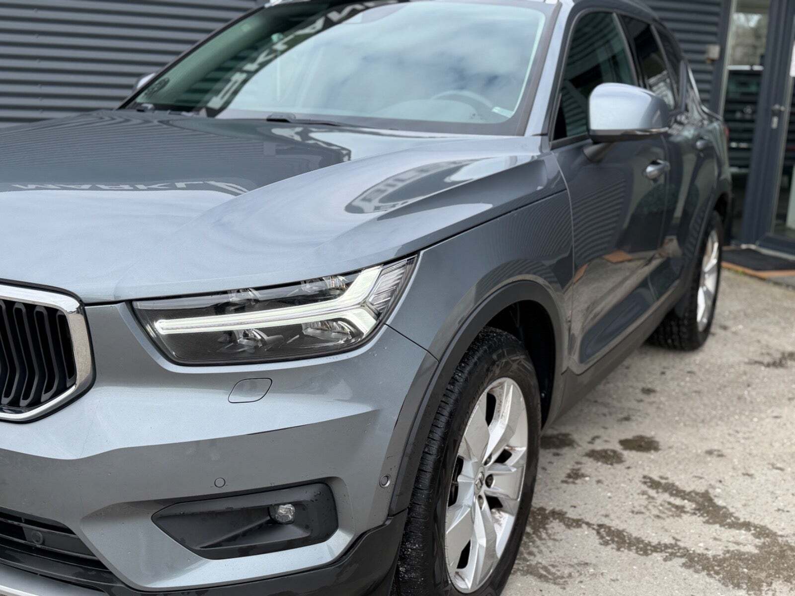 Volvo XC40 2,0 D4 190 Momentum aut. AWD