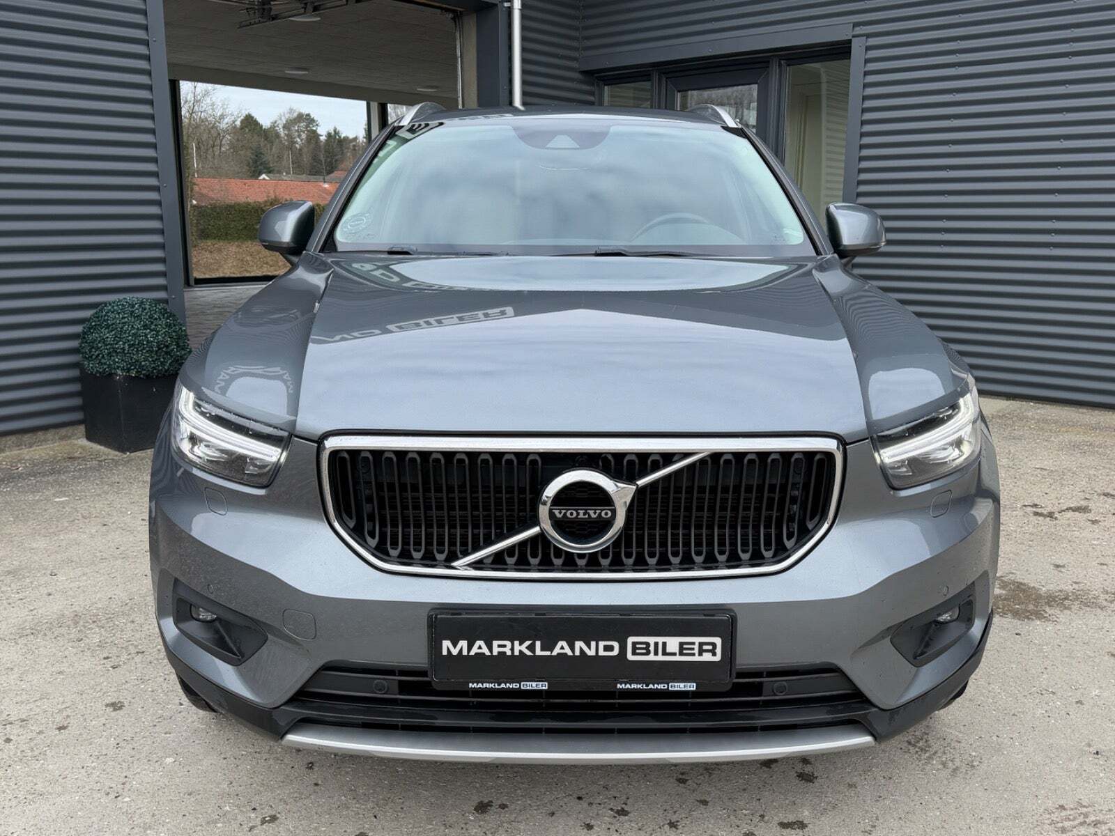Volvo XC40 2,0 D4 190 Momentum aut. AWD