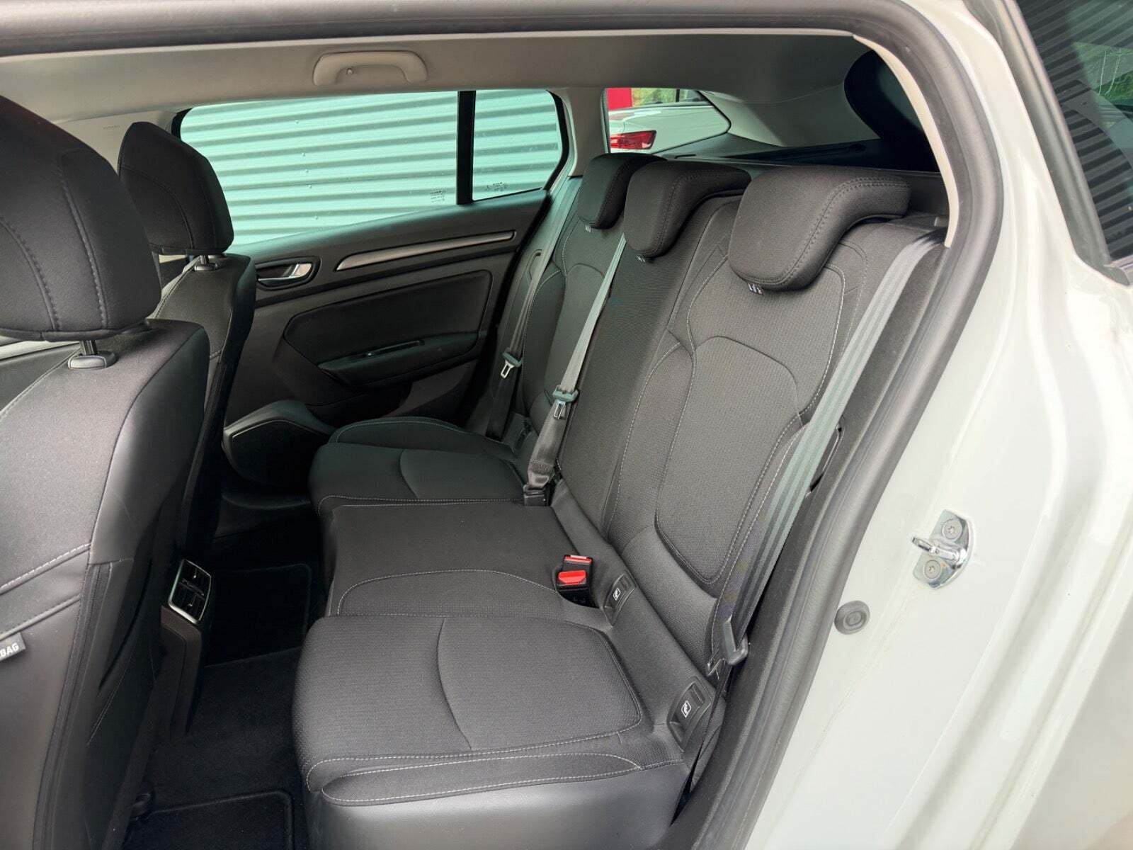 Hvid Renault Megane IV fra 2021