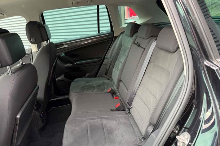 Sort VW Tiguan fra 2018