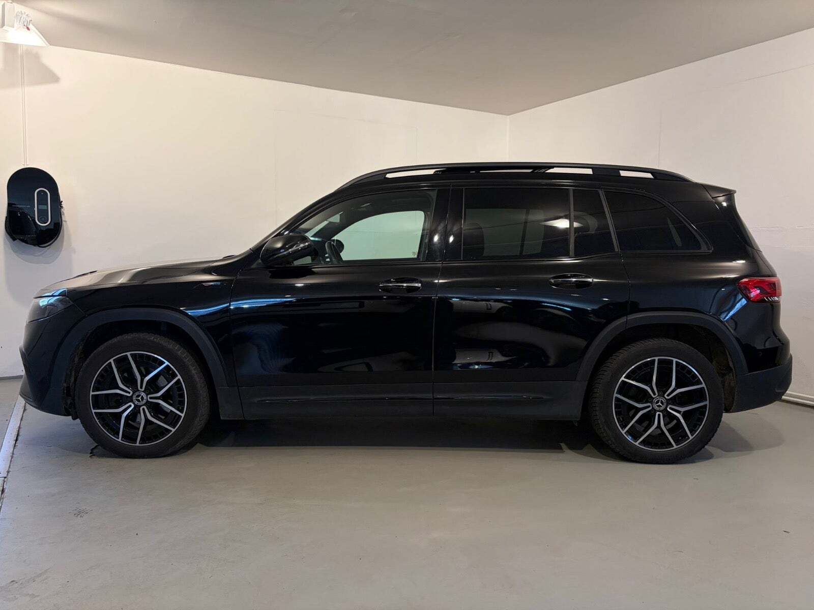 Mercedes EQB300 AMG Line 4Matic