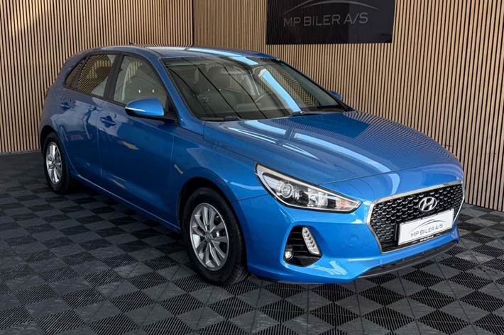 Blå Hyundai i30 fra 2018
