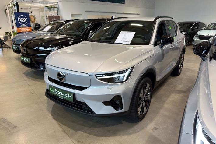 Sølv Volvo XC40 fra 2023