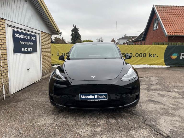 Tesla Model Y Long Range AWD