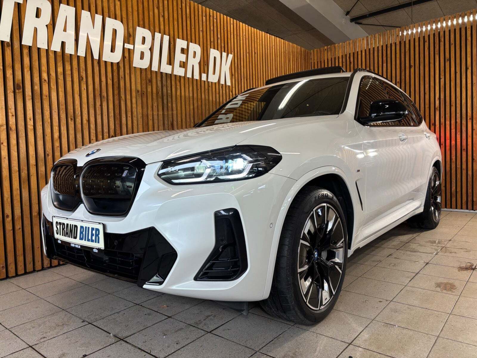 BMW iX3 Charged Plus M-Sport