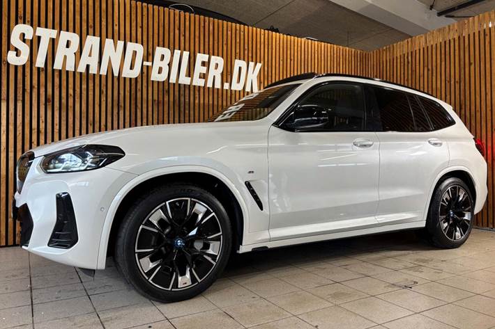 Hvid BMW iX3 fra 2023