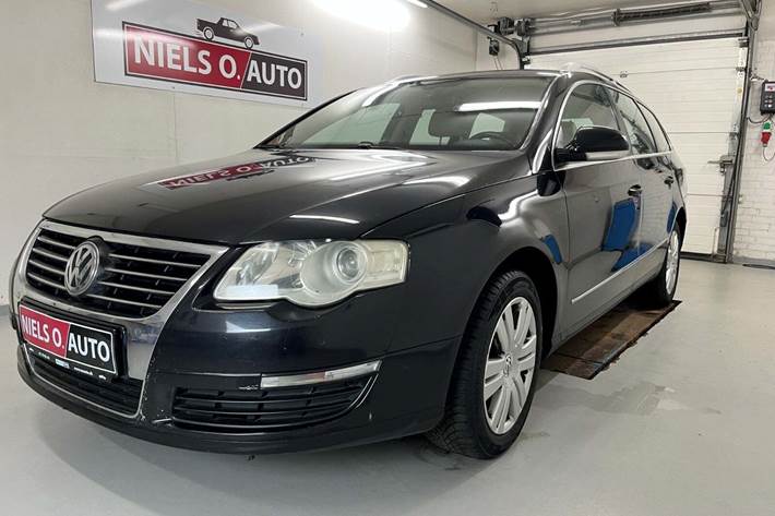 Sort VW Passat fra 2007