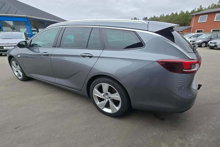 undefined Opel Insignia fra 2020