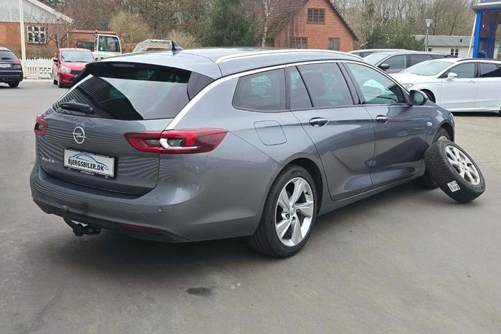 undefined Opel Insignia fra 2020