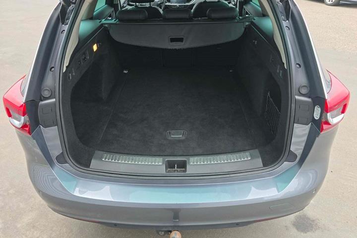 undefined Opel Insignia fra 2020
