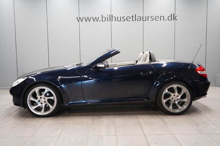 Blå Mercedes SLK280 fra 2006