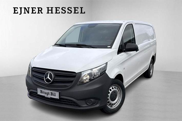Hvid Mercedes Vito 114 fra 2023
