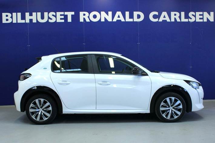 Hvid Peugeot e-208 fra 2023