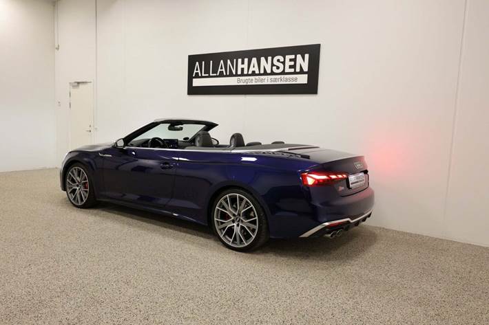 Gul Audi S5 fra 2020