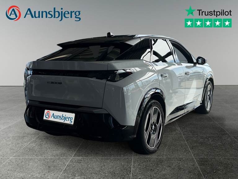 Peugeot e-3008 77 GT Pack