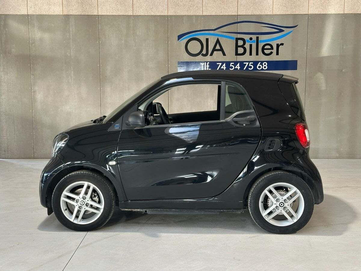 Sort Smart Fortwo fra 2021