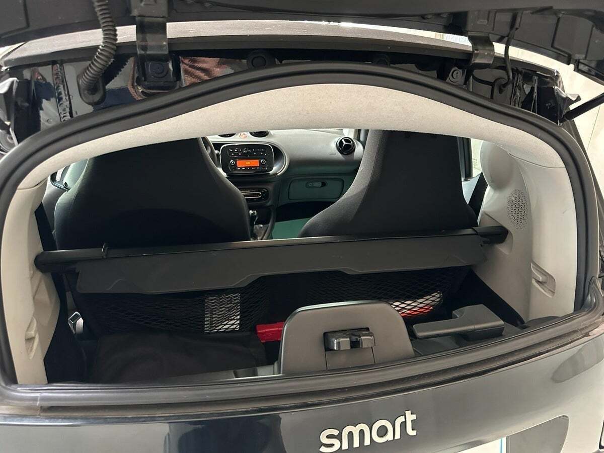 Sort Smart Fortwo fra 2021
