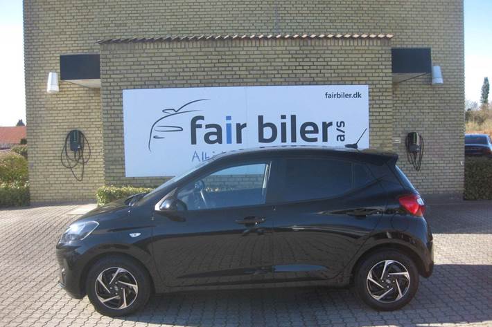 Sort Hyundai i10 fra 2024