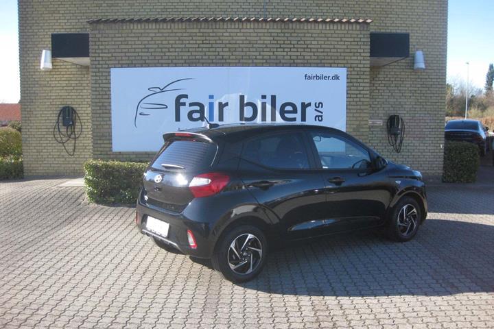 Sort Hyundai i10 fra 2024