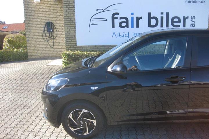 Sort Hyundai i10 fra 2024