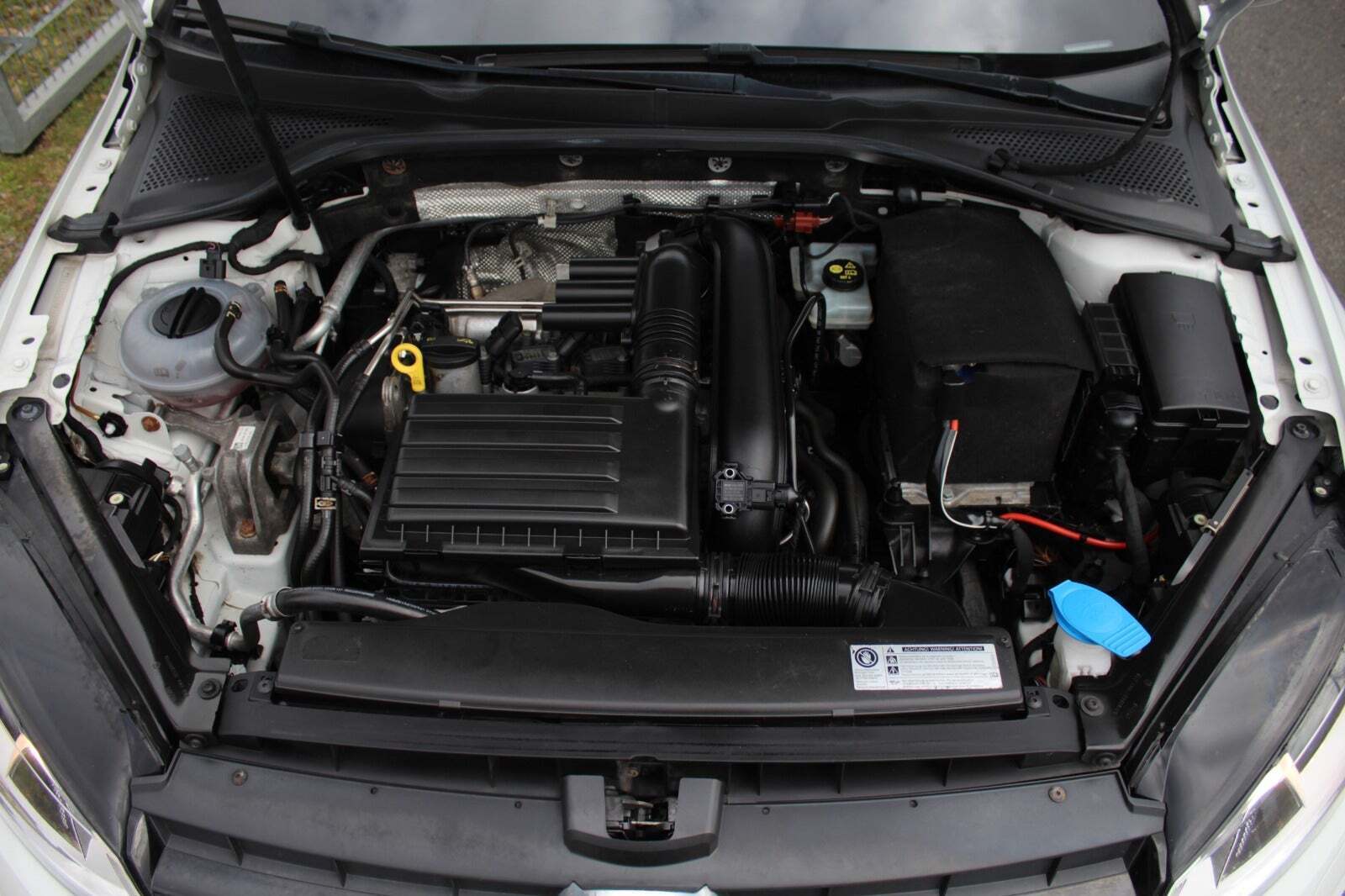 Hvid VW Golf VII fra 2017