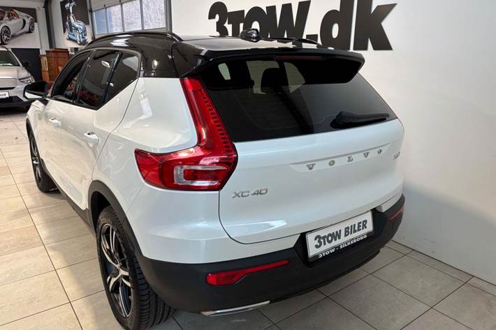 Hvid Volvo XC40 fra 2020