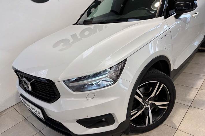 Hvid Volvo XC40 fra 2020