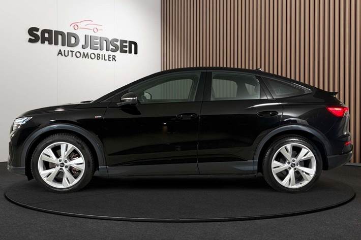 Gul Audi Q4 e-tron fra 2024