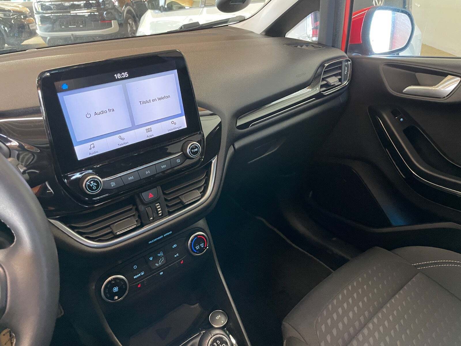 Rød Ford Fiesta fra 2019