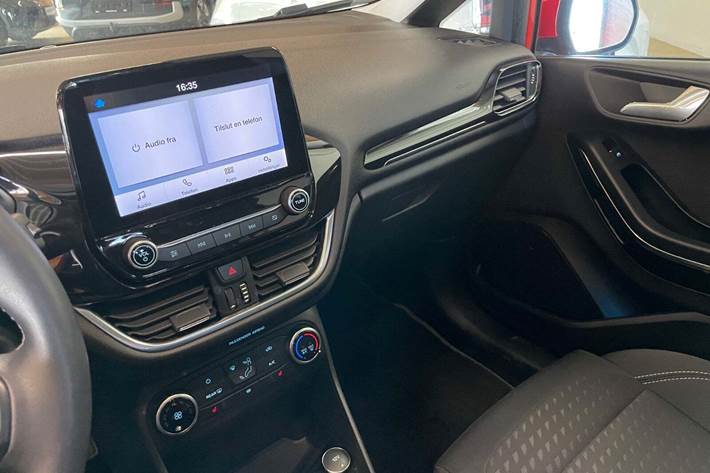 Rød Ford Fiesta fra 2019