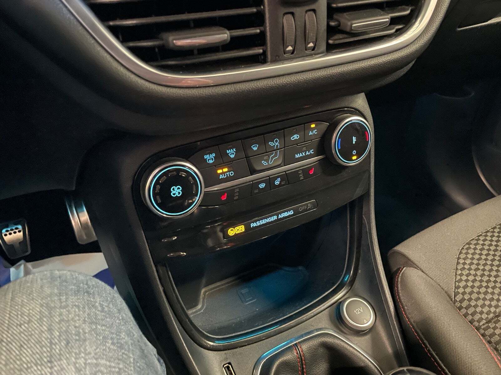 Sort Ford Puma fra 2021