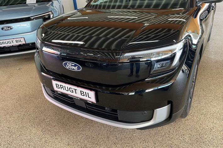 Sort Ford Explorer fra 2024