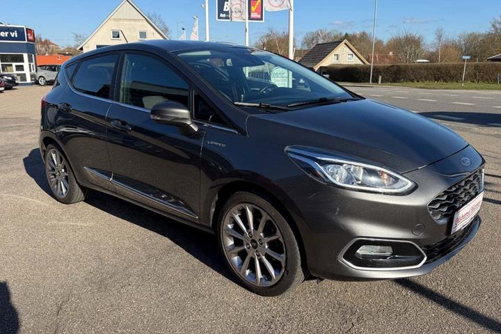 Grå Ford Fiesta fra 2018