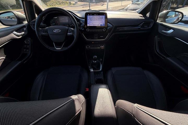 Grå Ford Fiesta fra 2018
