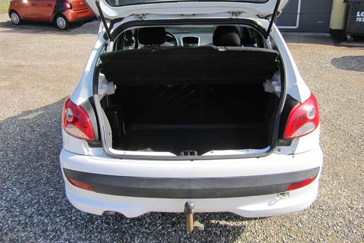 Hvid Peugeot 206+ fra 2011