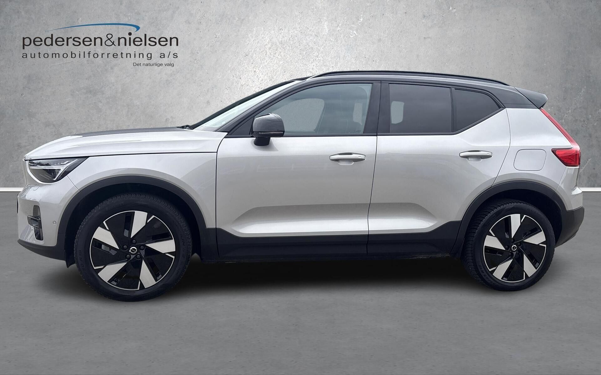 Volvo EX40 Twin Engine Ultra AWD 408HK 5d Aut.