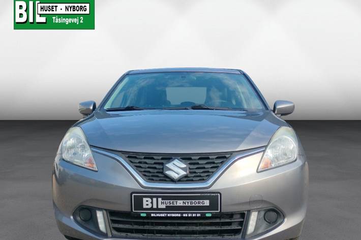 Grå Suzuki Baleno fra 2016