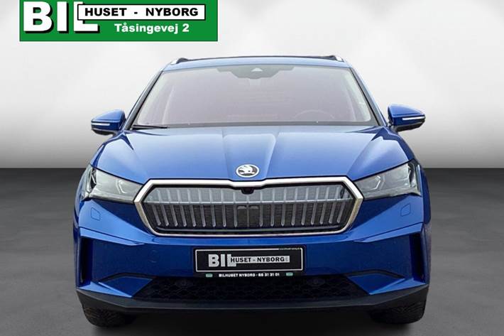 Blå Skoda Enyaq fra 2023