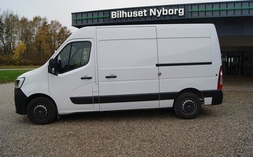 Renault Master 2,3 T33 L2H2 DCI 135HK Van 6g