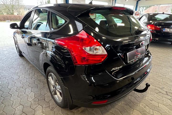Sort Ford Focus fra 2014