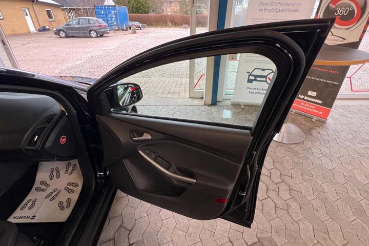 Sort Ford Focus fra 2014