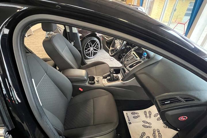 Sort Ford Focus fra 2014