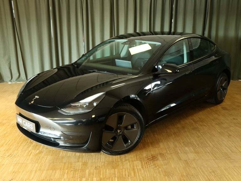Tesla Model 3 RWD
