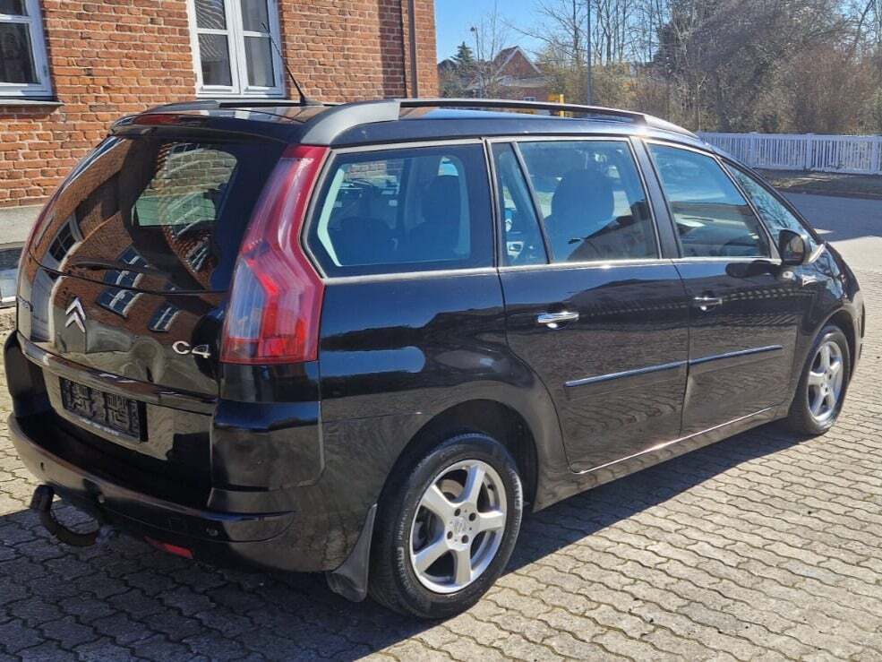 Citroën Grand C4 Picasso 2,0 HDi 136 Exclusive E6G 7prs