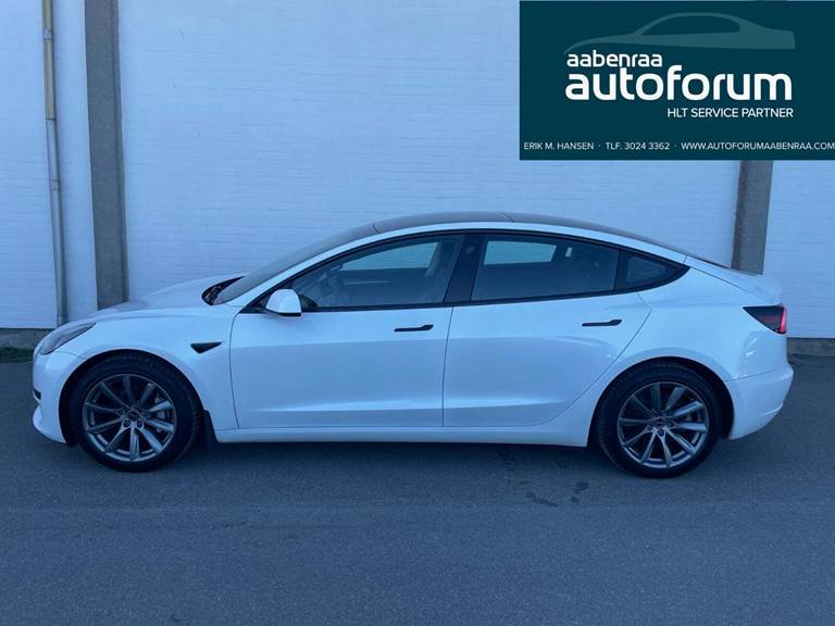 Tesla Model 3 Standard Range+ RWD