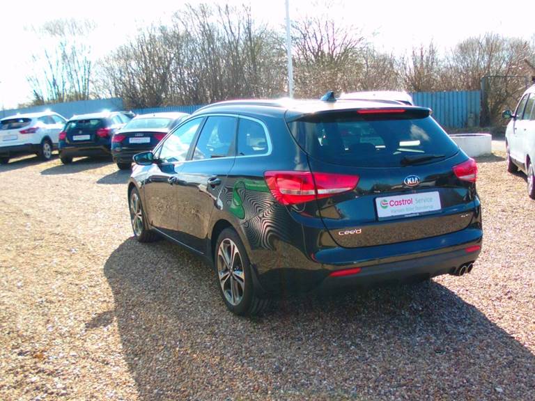 Kia Ceed 1,6 CRDi 136 GT-Line Attraction SW